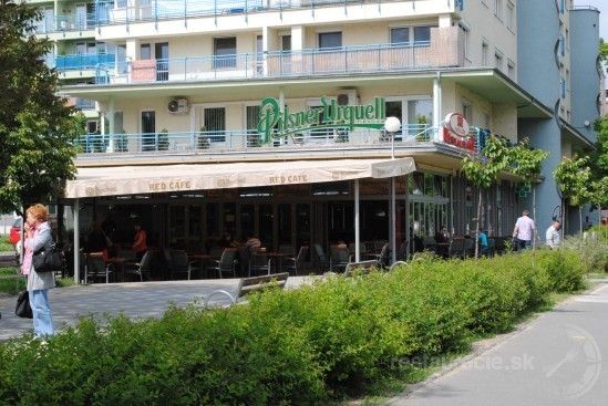 Red Cafe 1